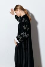 BLACK SWAN - Image 3