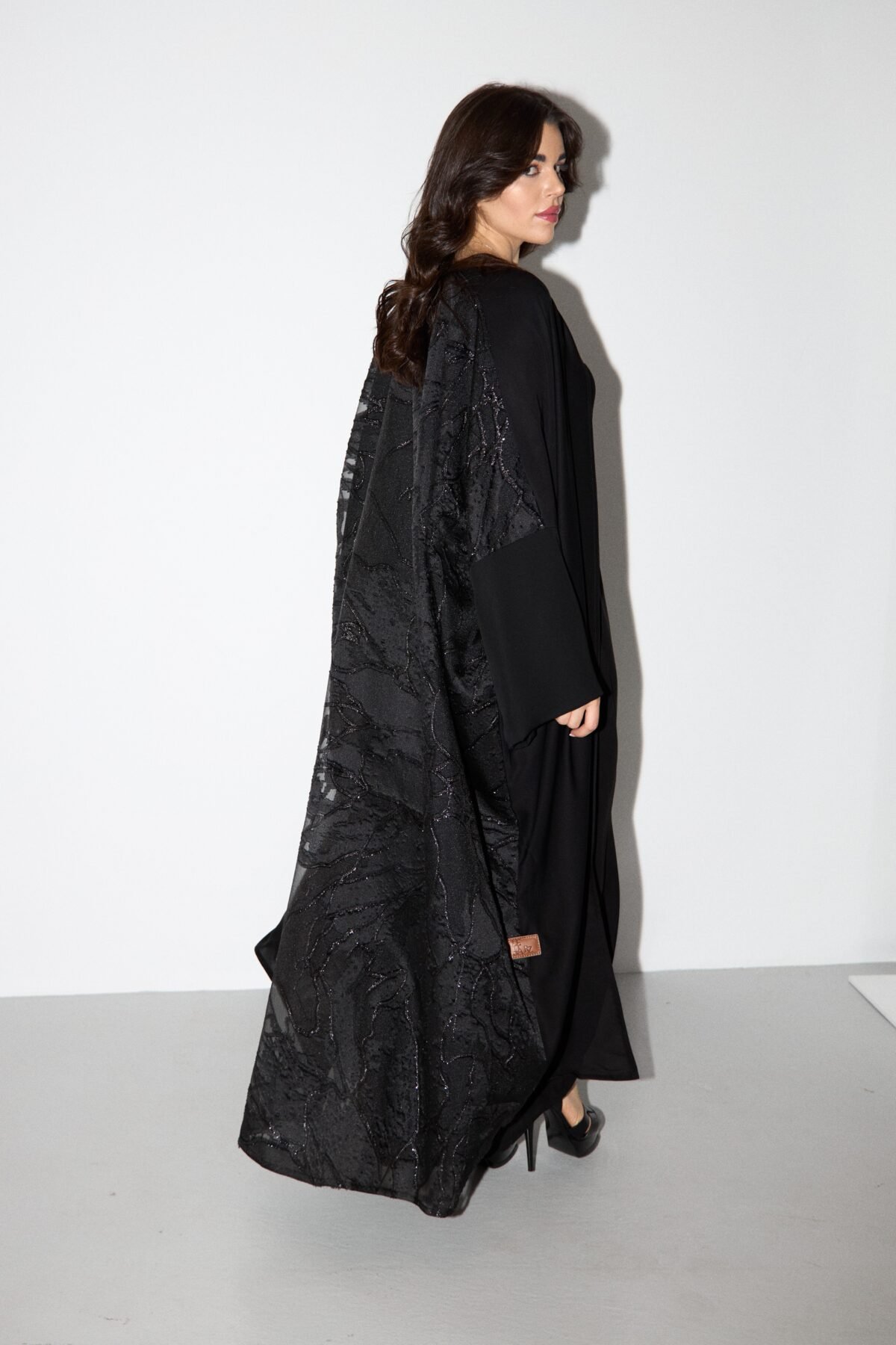 TWINKLING BLACK - Image 1