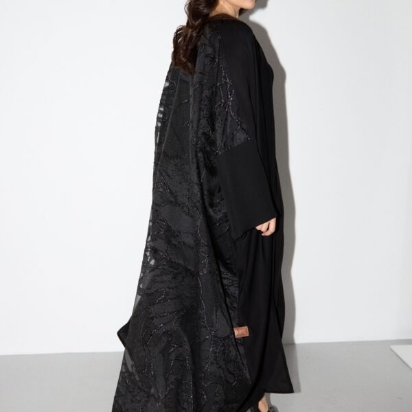 TWINKLING BLACK